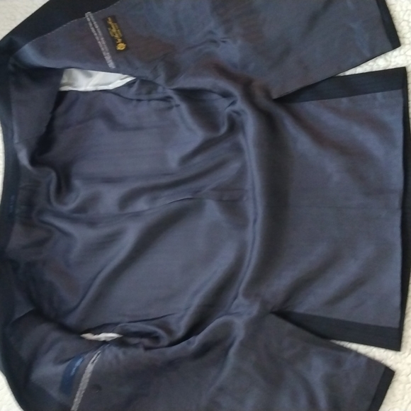 Loro Piana - Joseph Abboud Black Hairline Stripe Suit 42R * - Picture 14 of 14